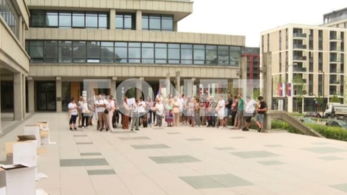 Građani: Pustite nam Živu